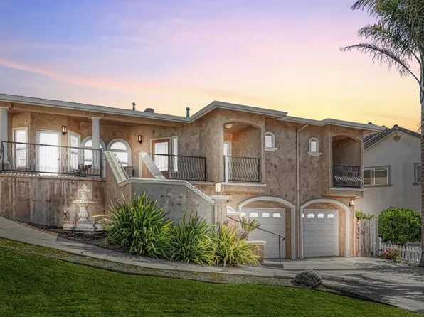 2557 Colonial Cir, Royal Oaks, CA 95076