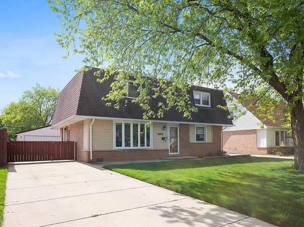 13012 Playfield Dr, Crestwood, IL 60418