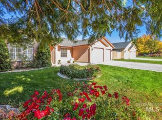 1412 E Fairway Dr, Eagle, ID 83616