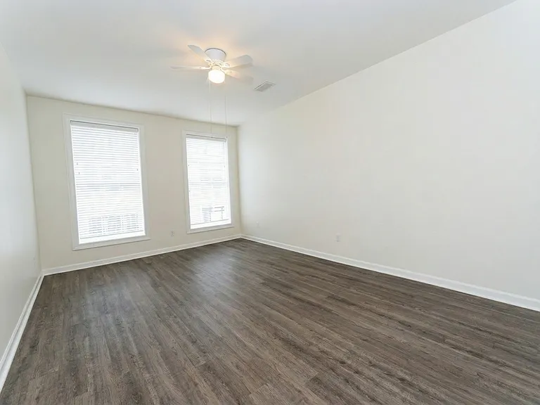 235 King St #1 — Photo 20