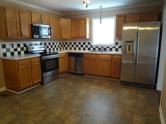 Kitchen W/ Stainless Appliances