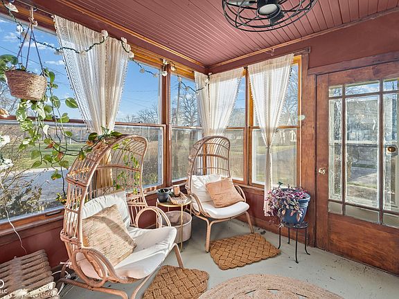 2nd image of 310 Lincoln St