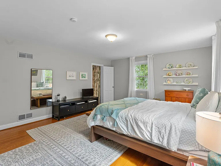 5121 Baltan Rd — Photo 15