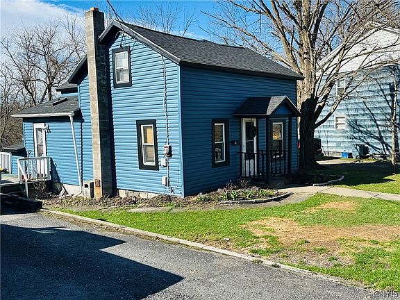 3rd image of 22 Scotch Hill Rd