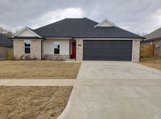 906 Gavin Dr, Whitehouse, TX 75791
