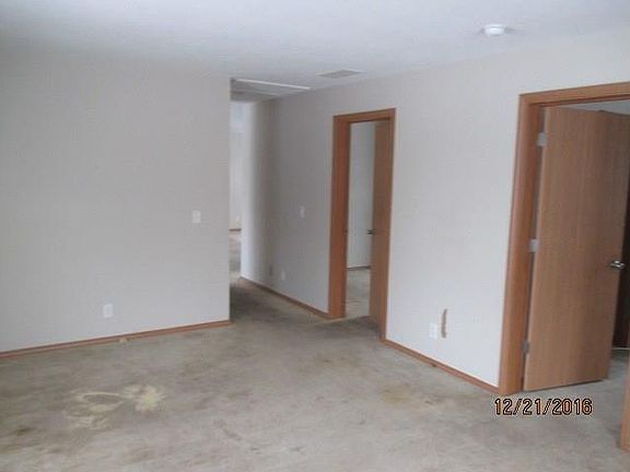 4th image of 1182 Hughes Ave