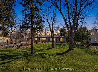 930 Old Derry Rd, Mississauga, ON L5W1A1