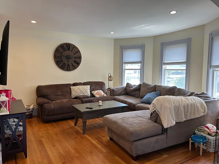 99 Walnut St #2 — Photo 8