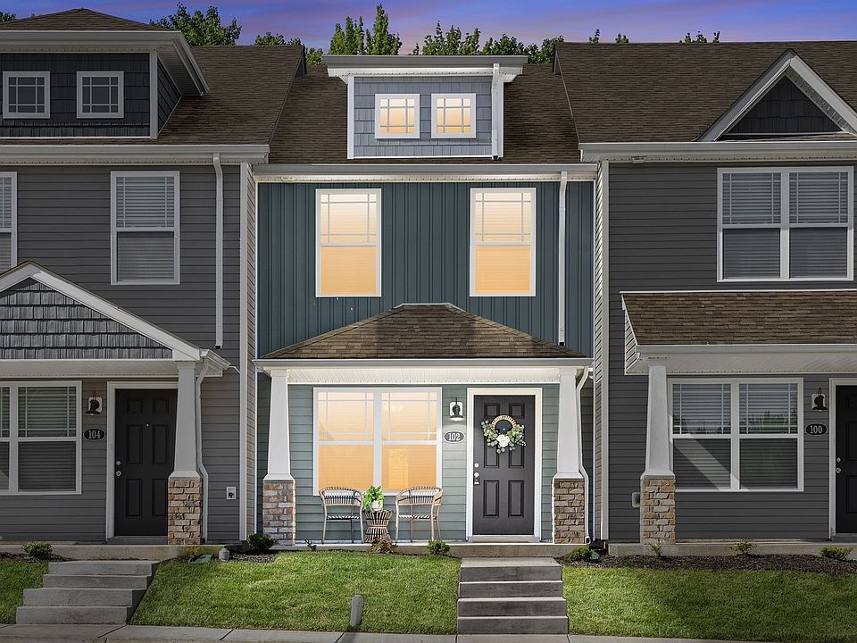 1st image of 102 Davis Ridge Ln