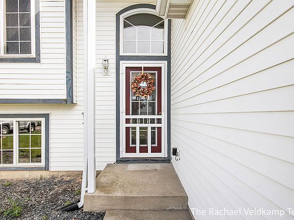 2nd image of 3017 Burritt St NW