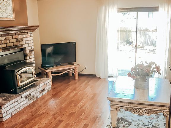 5th image of 2147 Hillary Ct