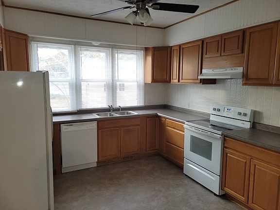 4th image of 1147 N C St