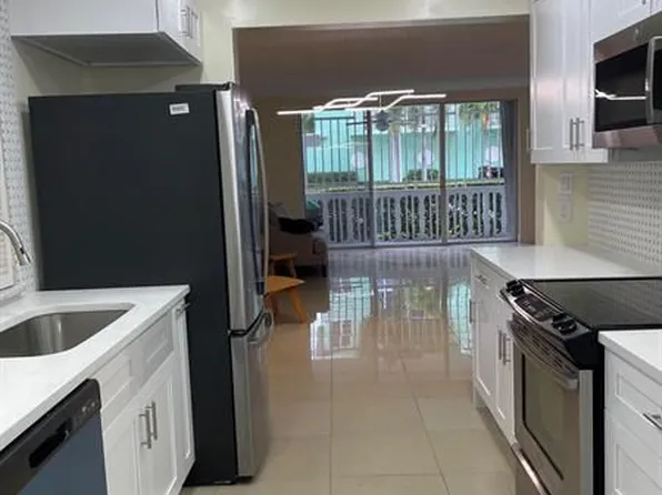 1 S Lakeside Dr APT A6, Lake Worth, FL 33460