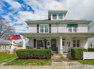 403 S Cedar St, Lititz, PA 17543