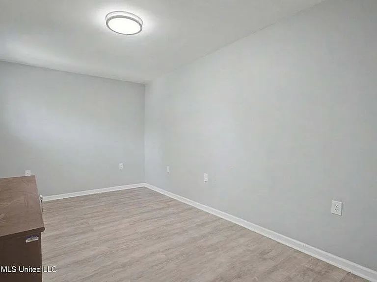 9424 Daisy Vestry Rd #2 — Photo 12