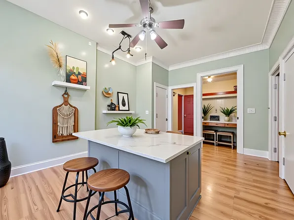 108 Rockaway Avenue image 9 of 10