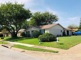 6437 Heather Dr, Watauga, TX 76148