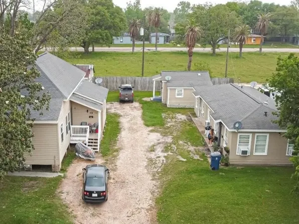 820 2nd Ave N APT B, Texas City, TX 77590