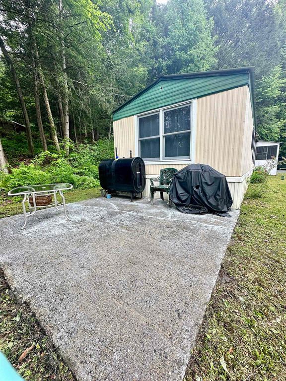 4 Reservoir Road, Brattleboro, VT - View 5