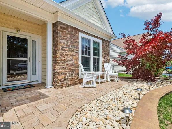 5 Montrose La, Manchester, NJ 08759