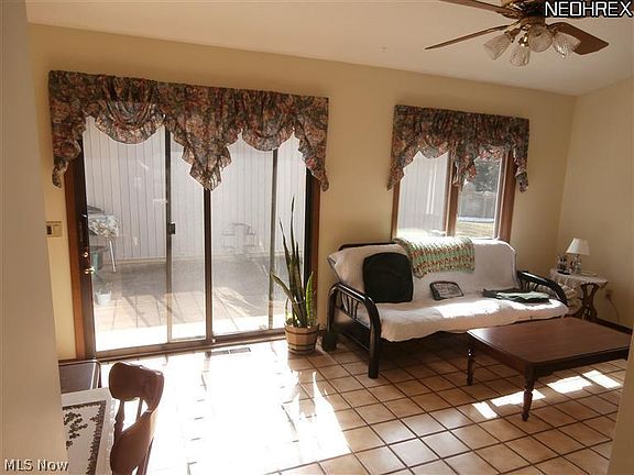 5th image of 22287 Rock Creek Cir