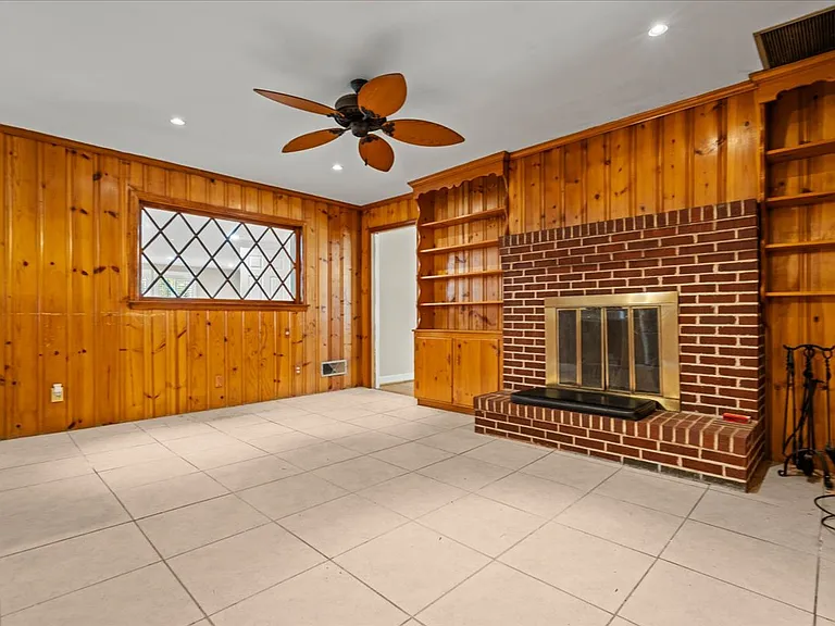 726 Wisteria Dr — Photo 14
