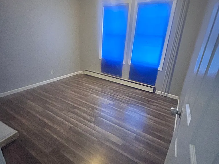 258 Charles Ave #2 — Photo 8