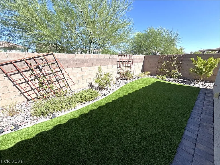 8948 Marigold Creek St — Photo 33