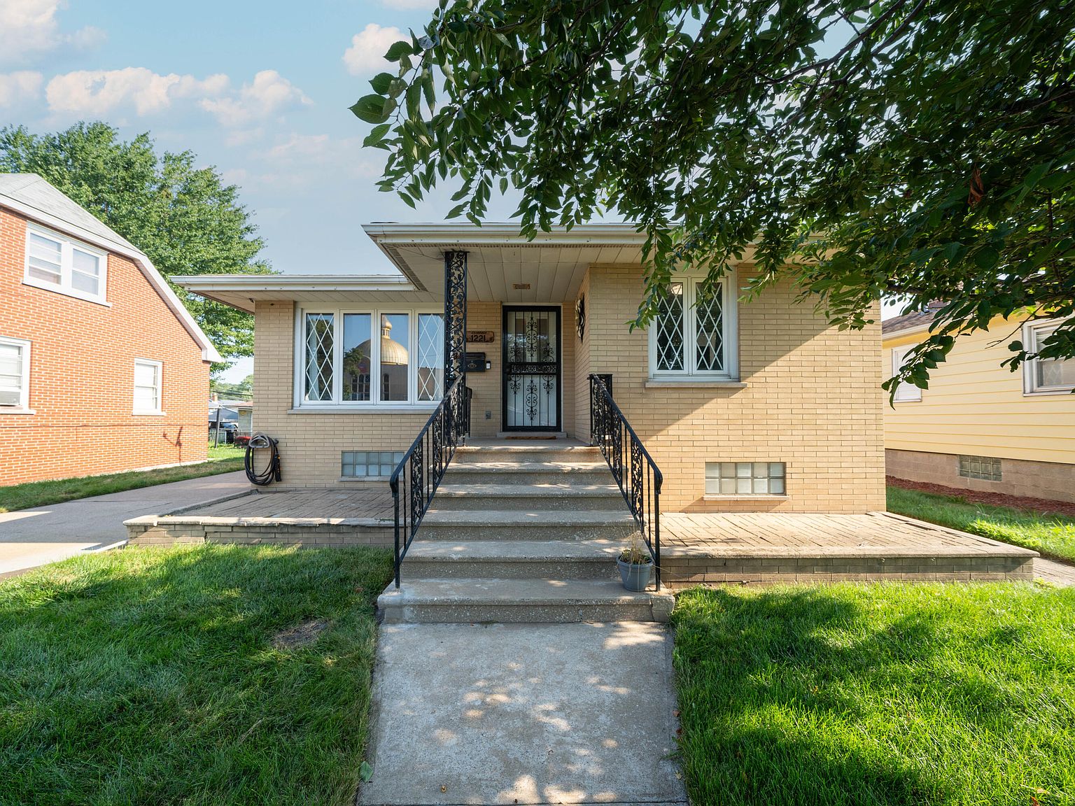 1221 170th Pl, Hammond, IN 46324 | Zillow