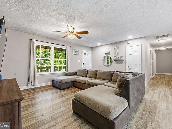 5th image of 12418 Red Rock Ct