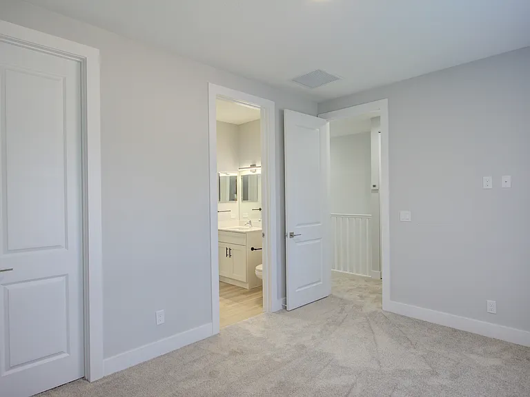 403 3rd Ave S #405 — Photo 28