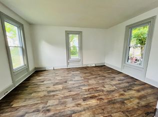 81 High St, Lockport, NY 14094
