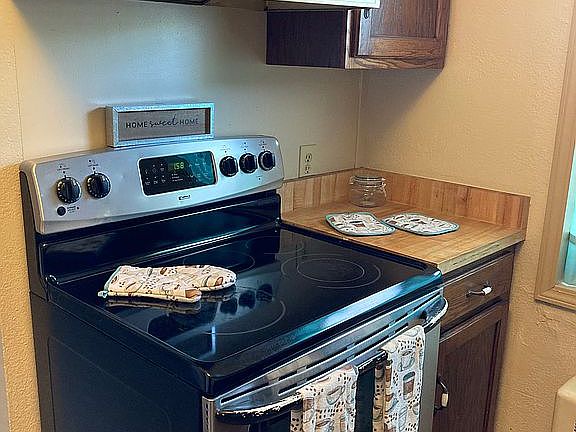 Butcher Block rt of stove