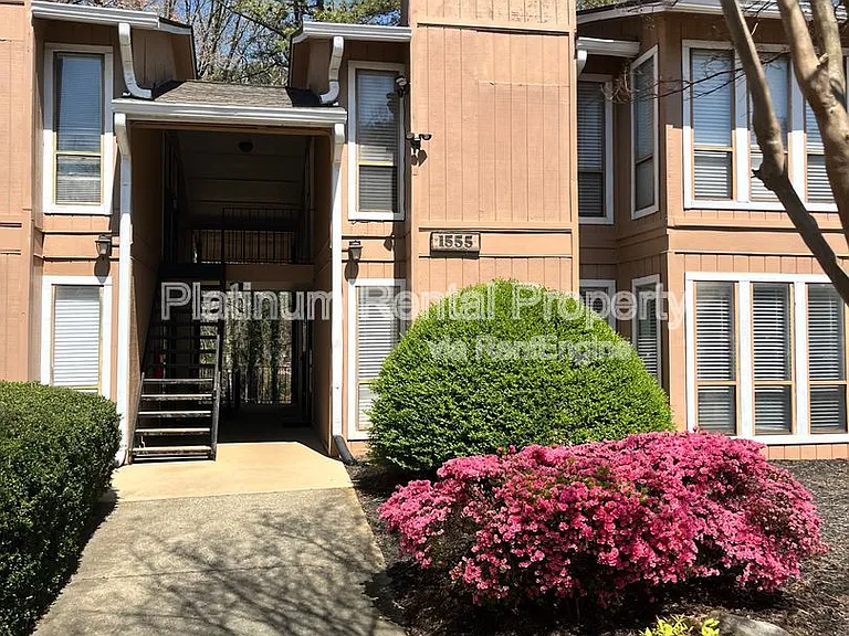 1555 Terrell Mill Pl SE #E — Photo 1