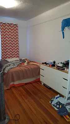 Rented by Universal Realty Group | media 33