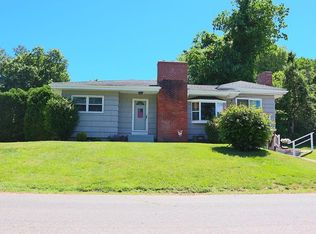 26 Kingman Ave, East Longmeadow, MA 01028
