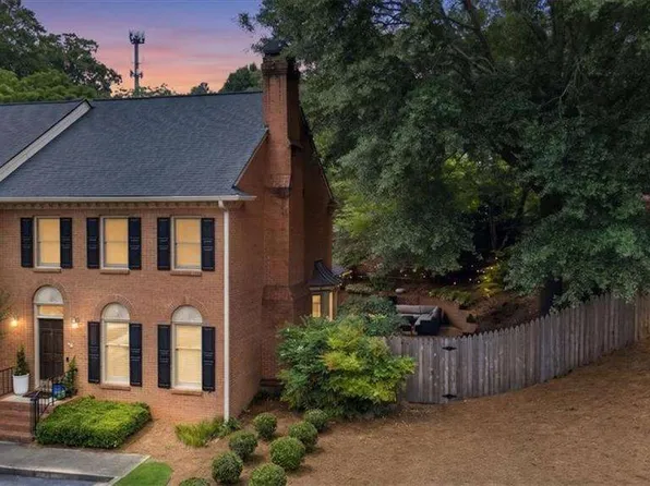 272 Windsor Pkwy NE, Sandy Springs, GA 30342
