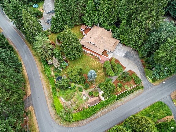 2nd image of 18145 NE 197th Pl