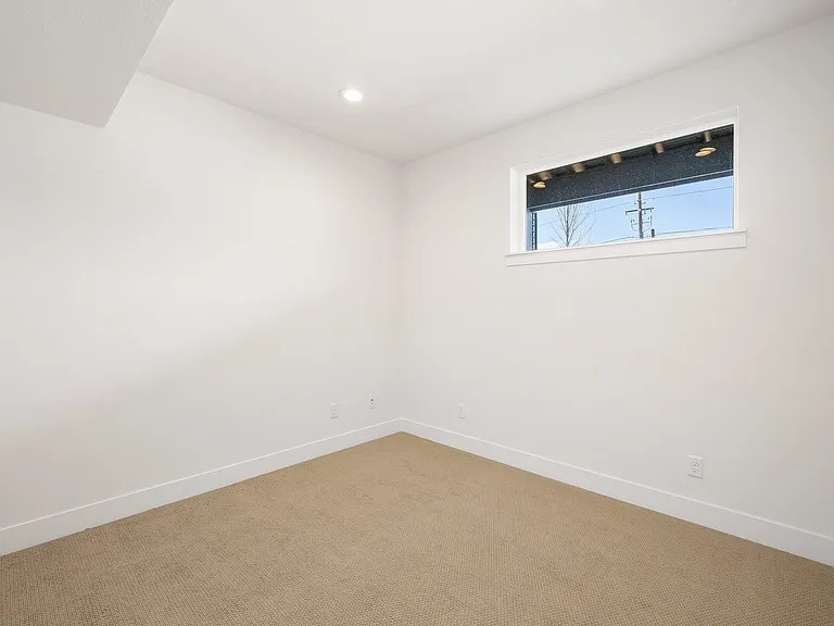 5112 Ward Rd — Photo 28