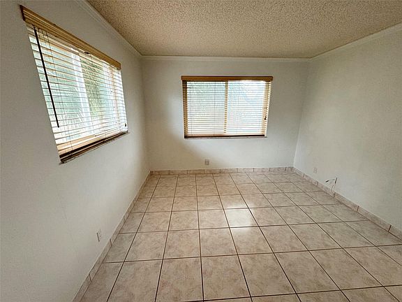 5th image of 2216 N Cypress Bend Drive #201