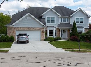 1694 Carthage Ct, Naperville, IL 60565