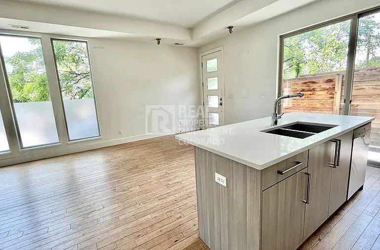 4039 N Tejon St — Photo 7
