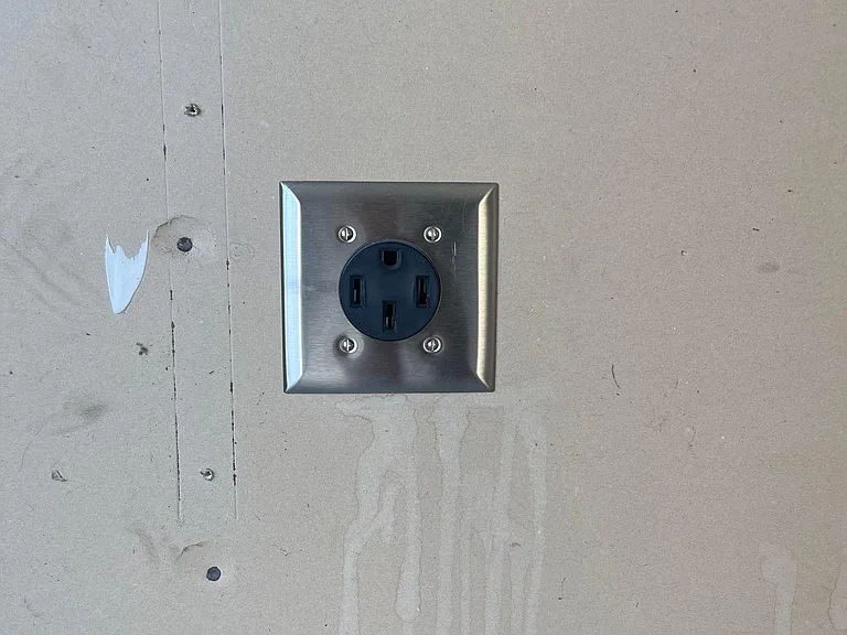 Garage 240v EV charger outlet