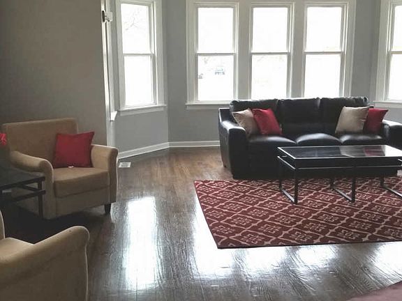 5th image of 1615 W 108th Pl