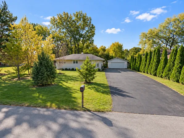 7915 W 101st Pl, Palos Hills, IL 60465