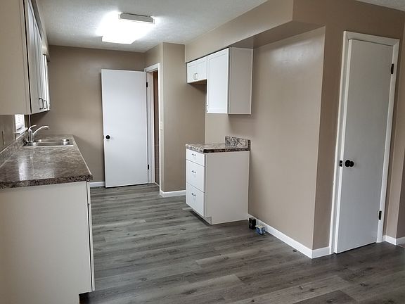 4th image of 1815 Lyn Grove Dr