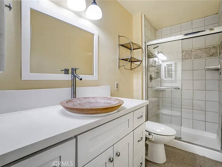 8650 Gulana Ave — Photo 21