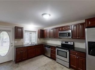 15 W Island Beach Rd, Lebanon, CT 06249