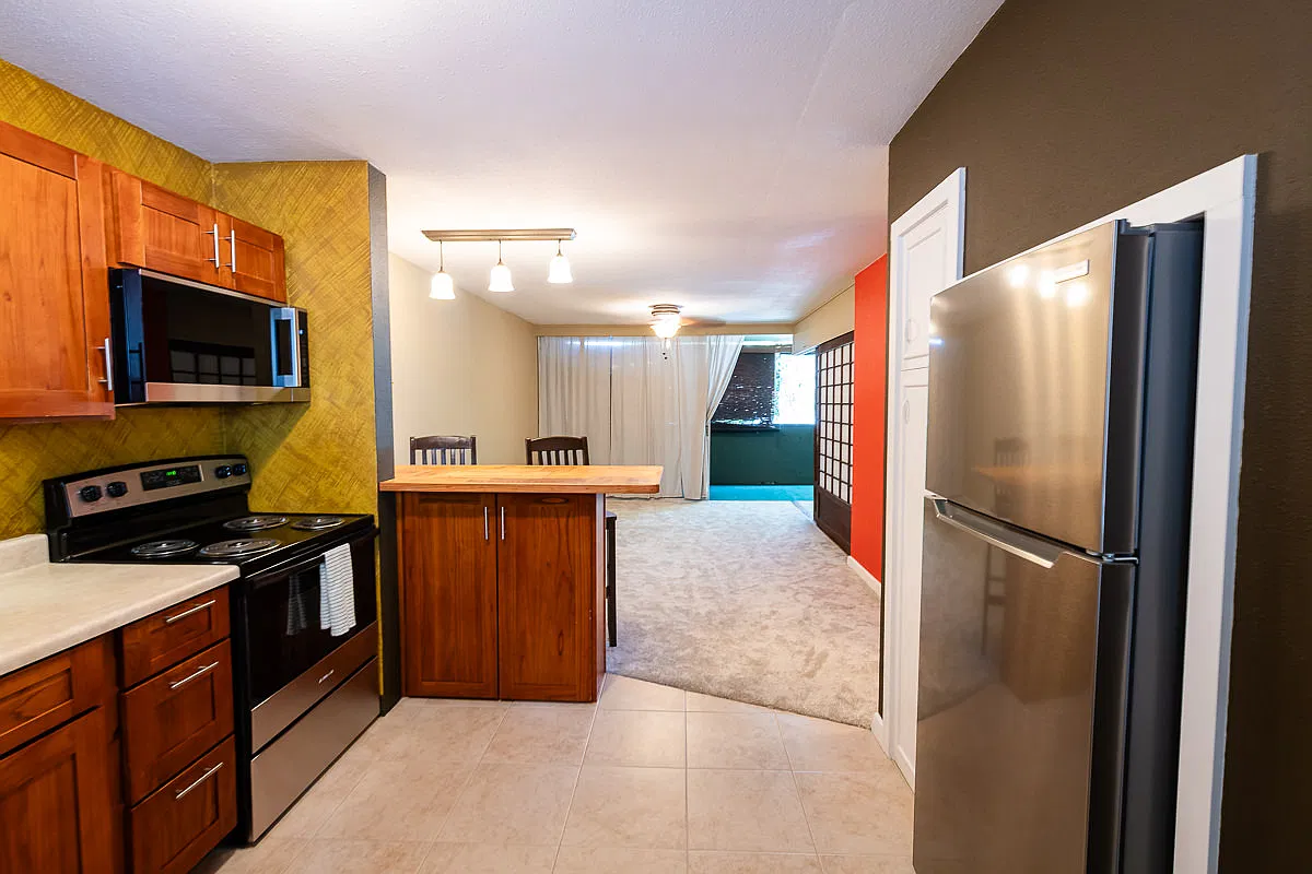2 bed, 796 sqft, $2,800 — Photo 3