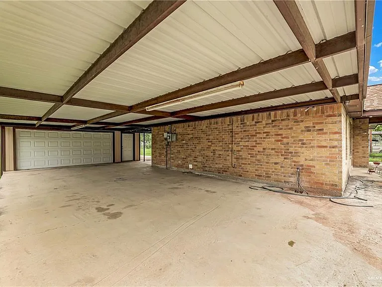 609 Via Sol Dr — Photo 17